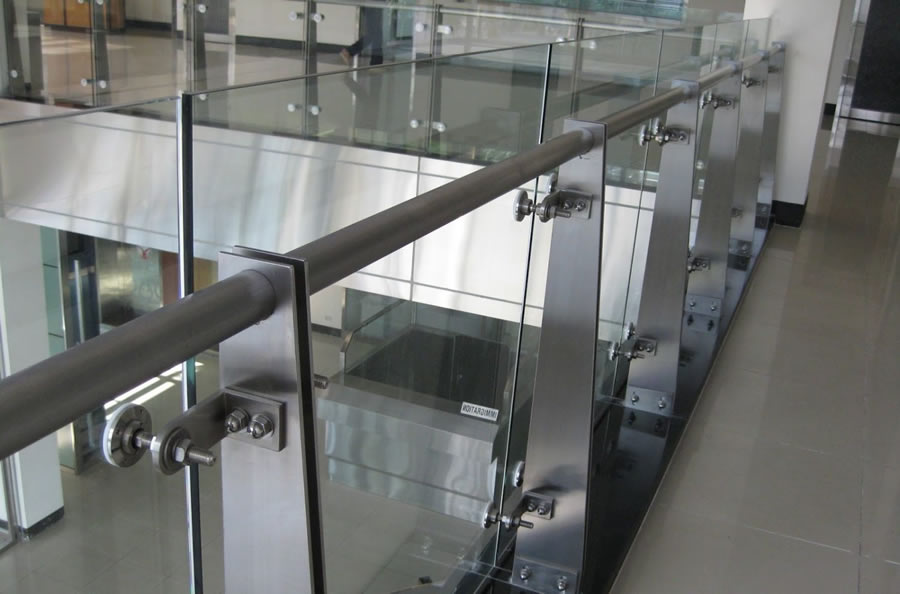 Báo giá lan can kính cường lực Vinh Nghệ An