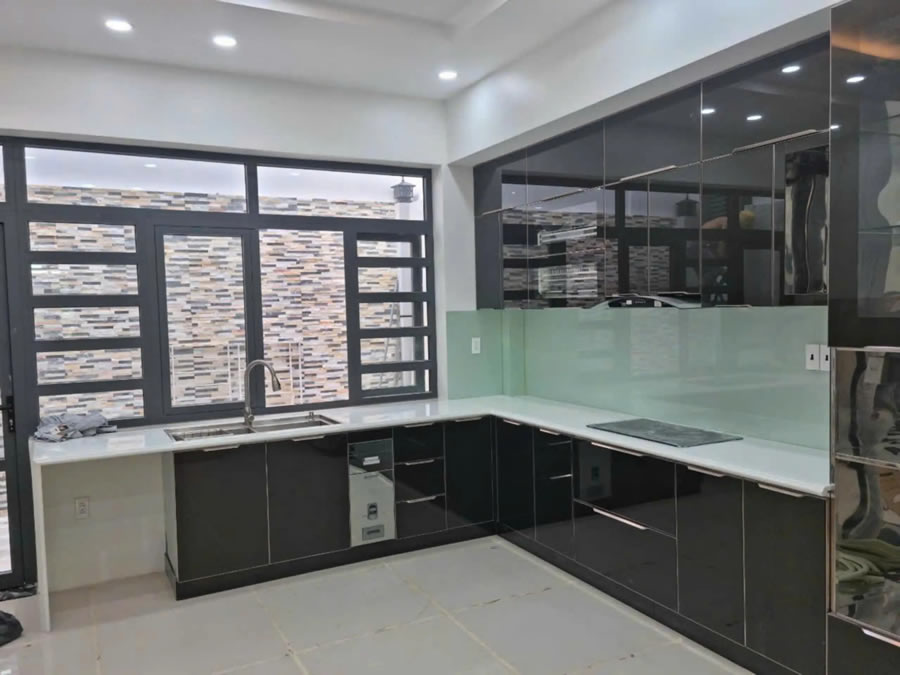 Tủ bếp nhôm cánh kính Vinh Nghệ An